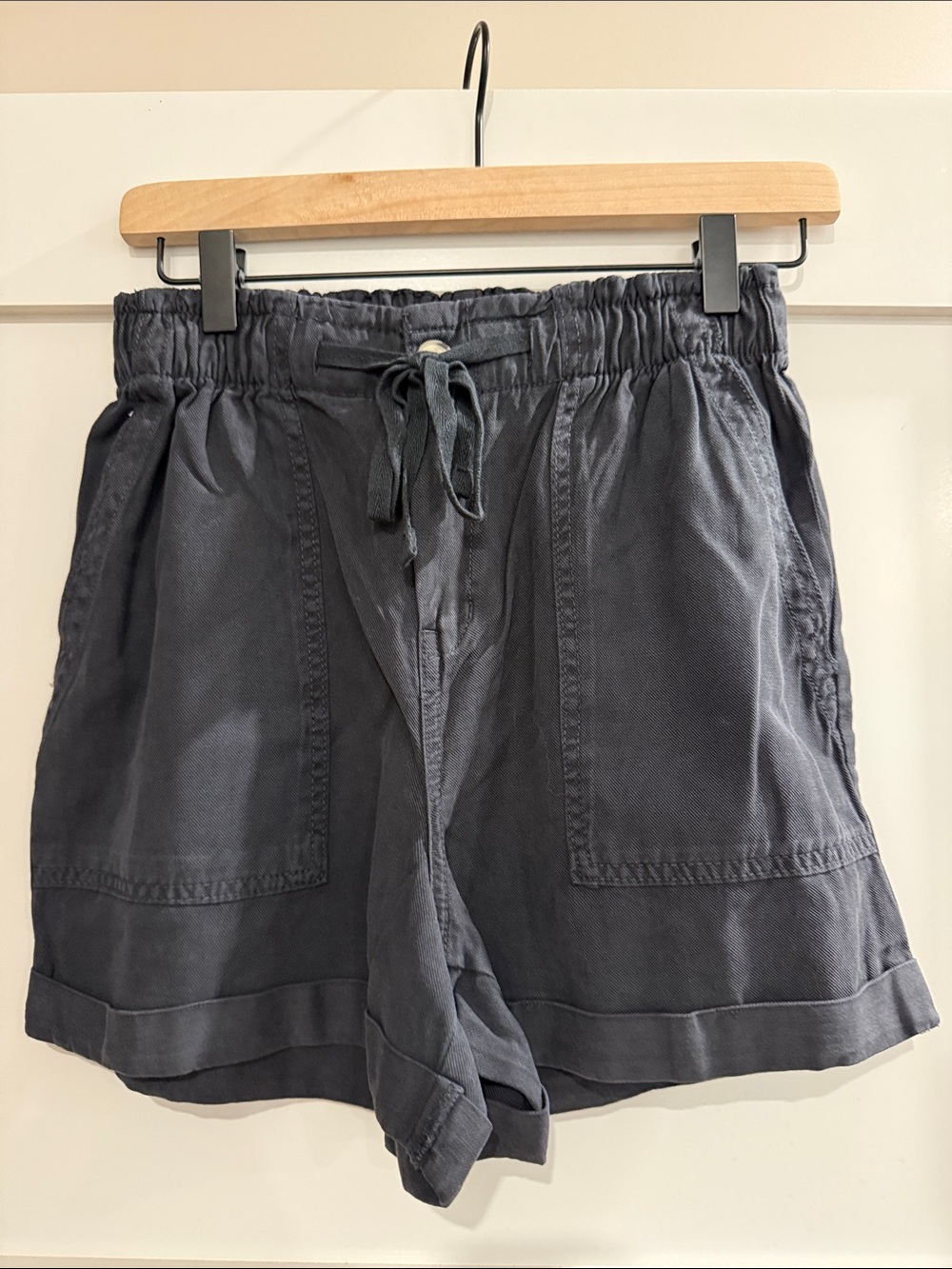 Social Standard by Sanctuary NWOT Women's Drawstring Waist Shorts - Charcoal
